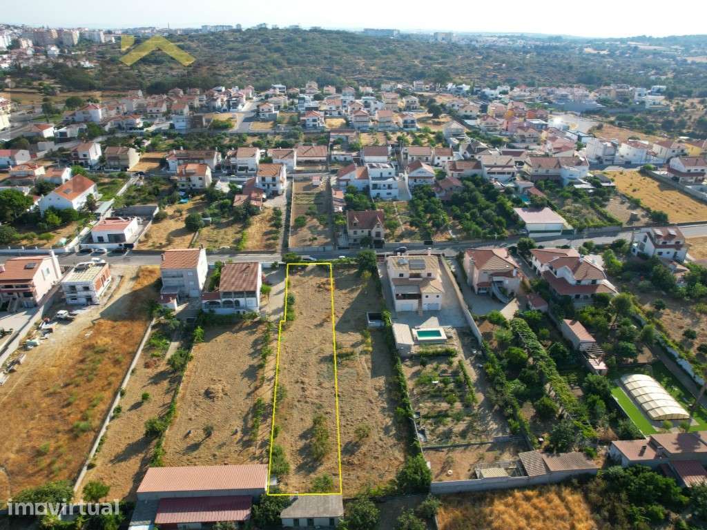Terreno Urbano para construção em Castelo Branco - 1.157 m² e com E... - Grande imagem: 4/5