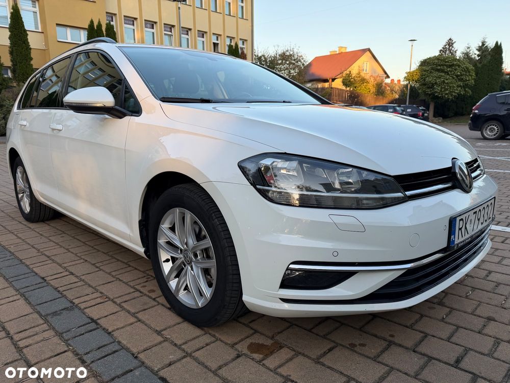 Volkswagen Golf 2.0 TDI SCR Comfortline - 4