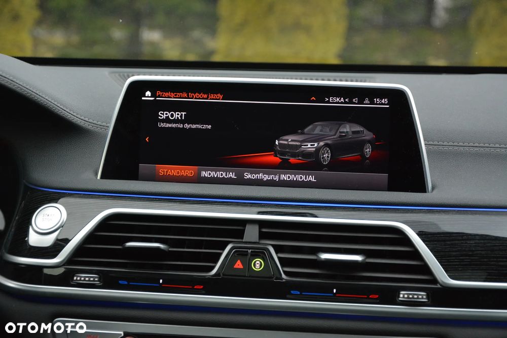 BMW Seria 7 - 34