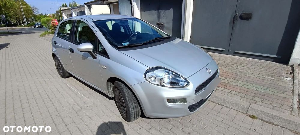 Fiat Punto 1.4 Young - 4