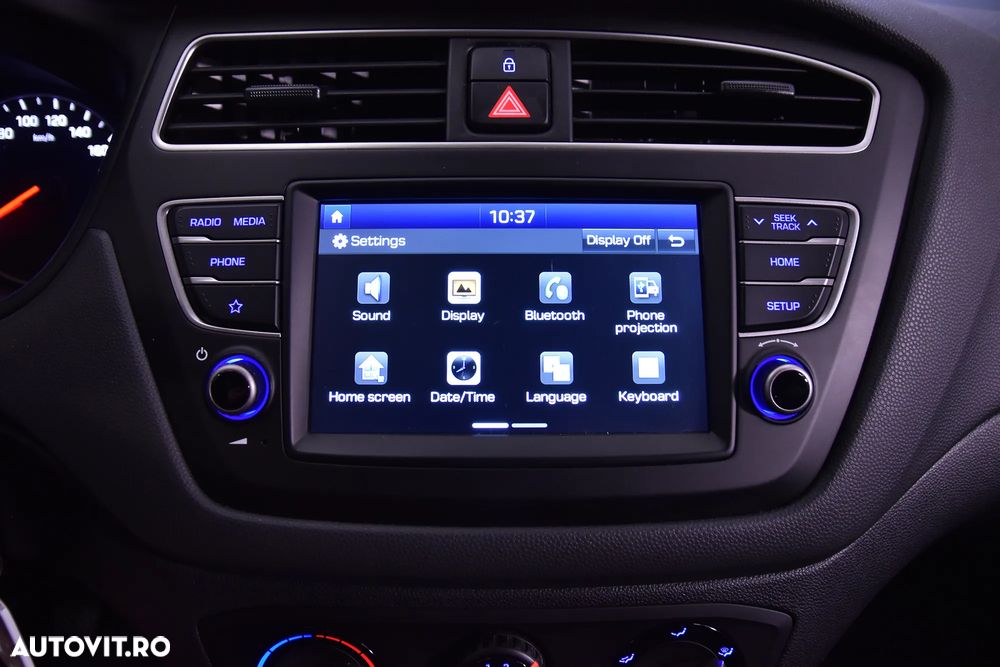 Hyundai i20 - 19