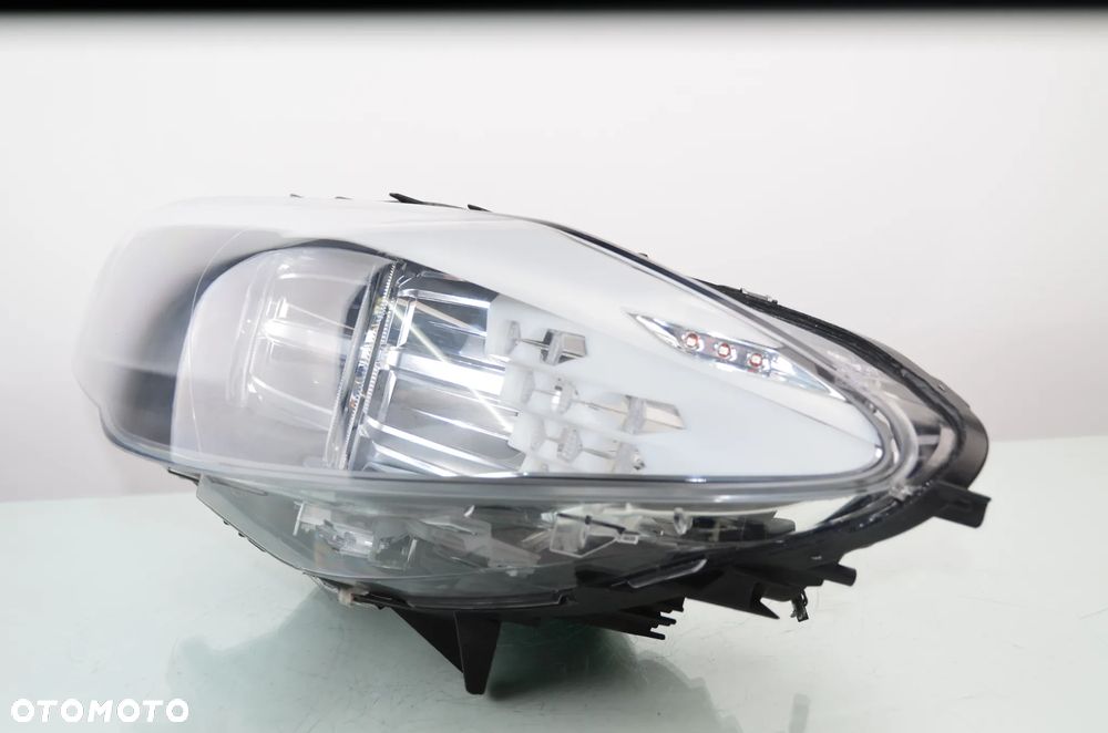 BMW 5 V F10 F11 BI-XENON 7203251-19 Lewy Przedni Oryginał - 2