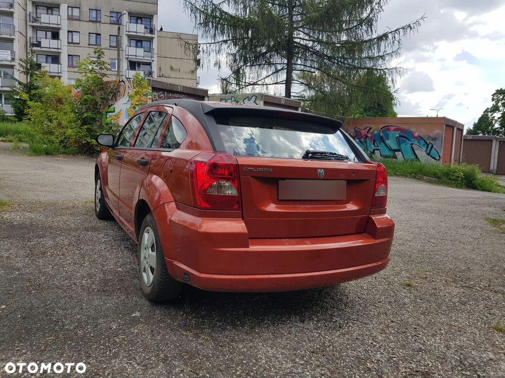 Dodge Caliber - 4