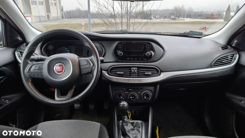 Fiat Tipo 1.4 16V - 16