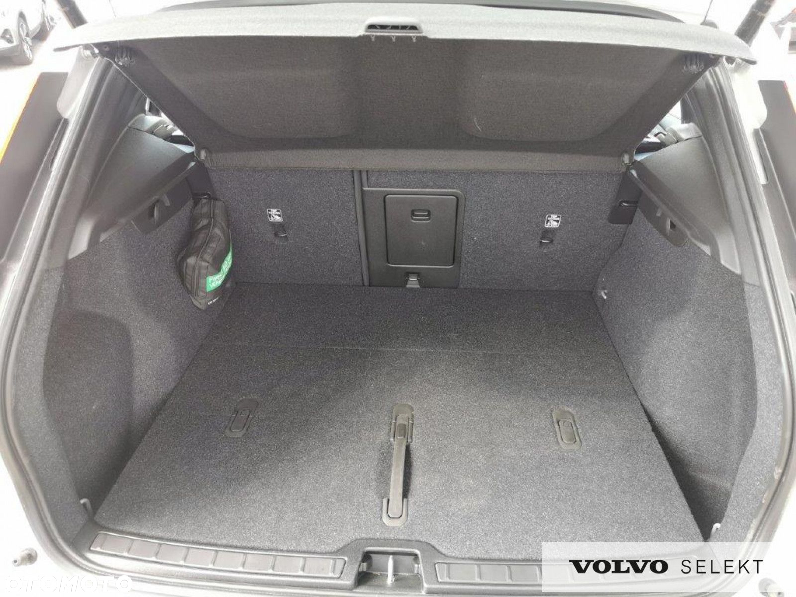 Volvo XC 40 - 31