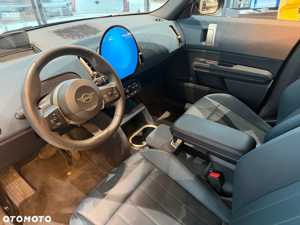 MINI Countryman - 16