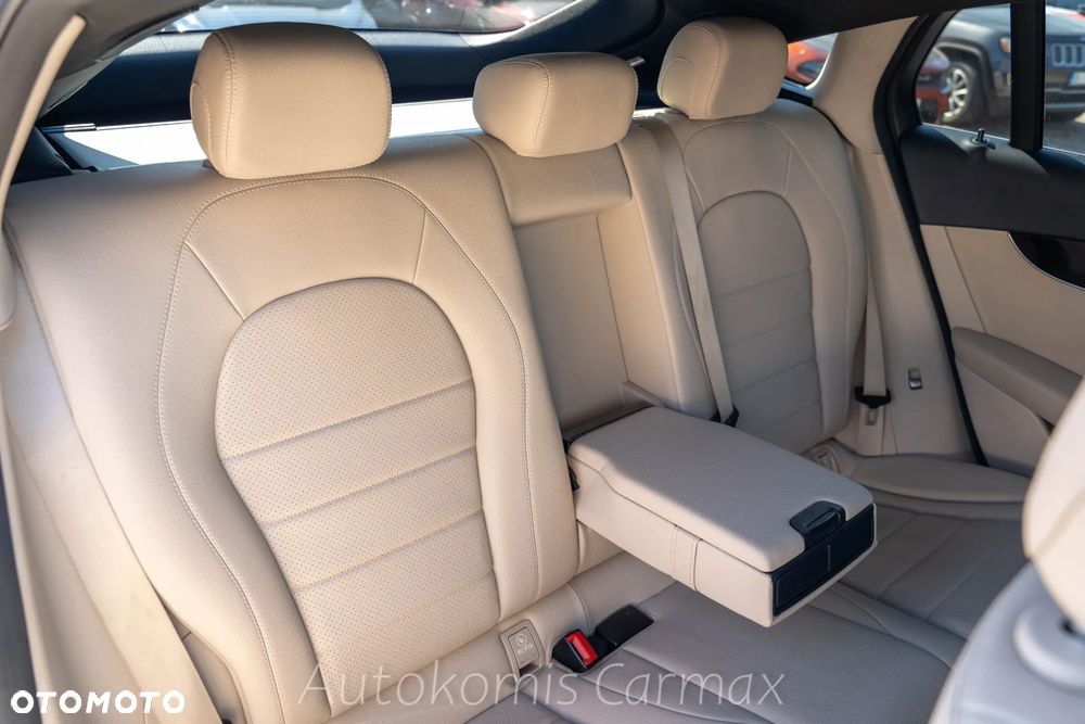 Mercedes-Benz GLC 300 4Matic 9G-TRONIC - 20