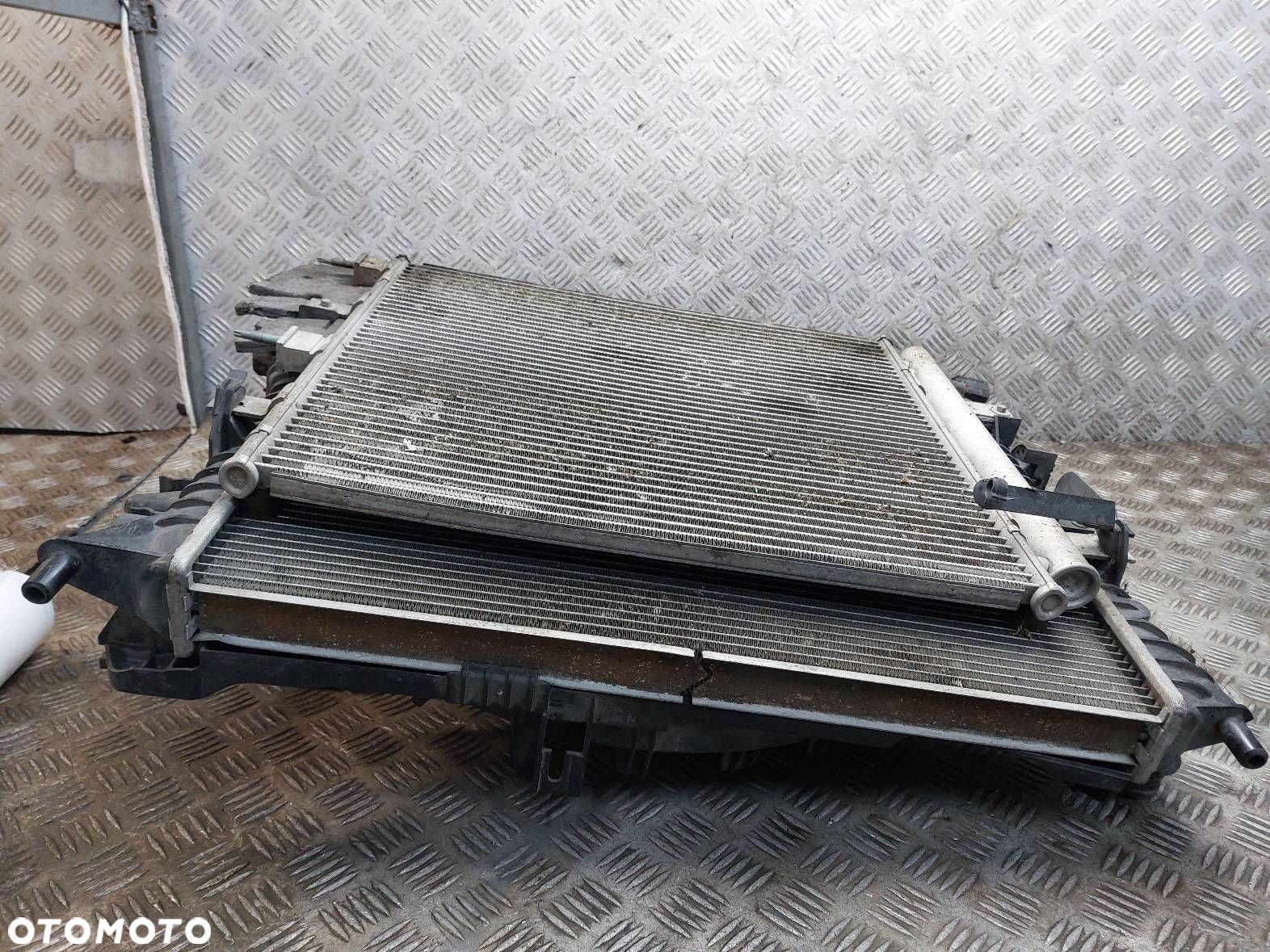CHŁODNICE KOMPLET + WENTYLATORY JAGUAR XF X250 5.0 V8 2R83-19C600-AD - 5