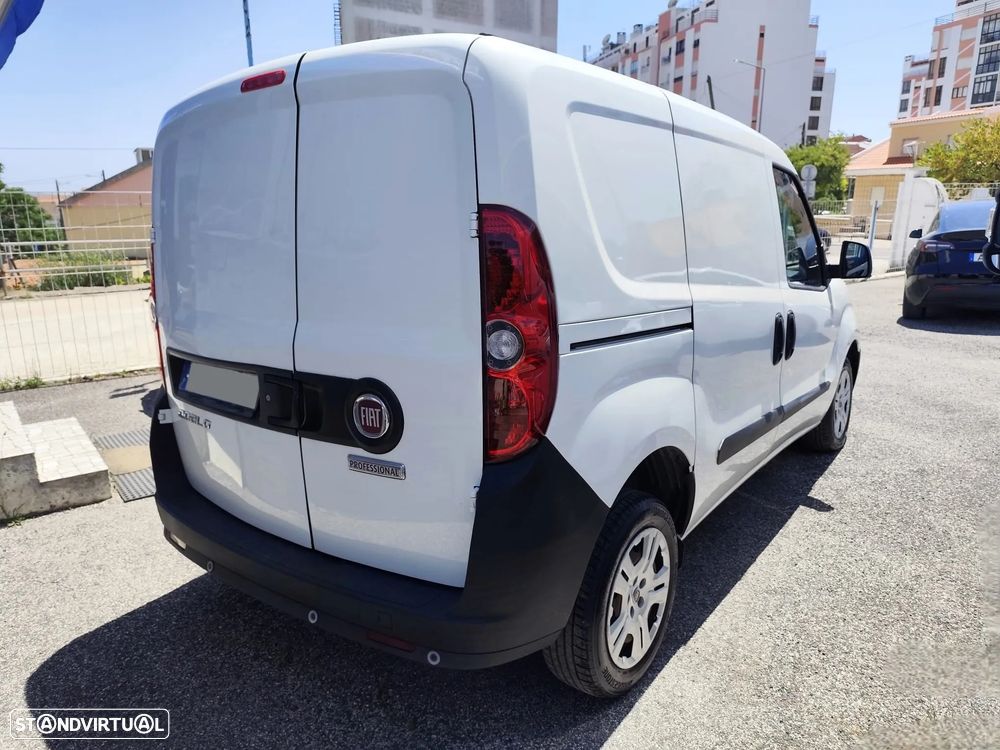 Fiat Doblo 1.3Multijet 95cv 3Lugares - 4