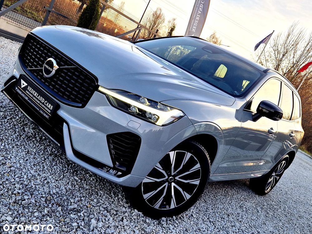 Volvo XC 60 B4 D AWD Plus Dark - 30