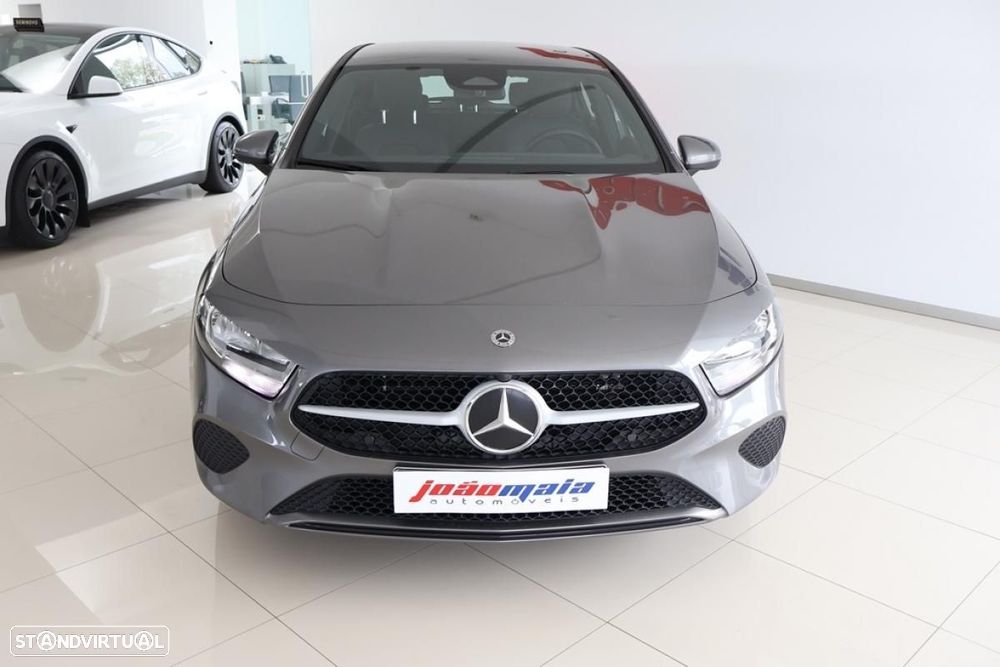 Mercedes-Benz A 250 e - 4