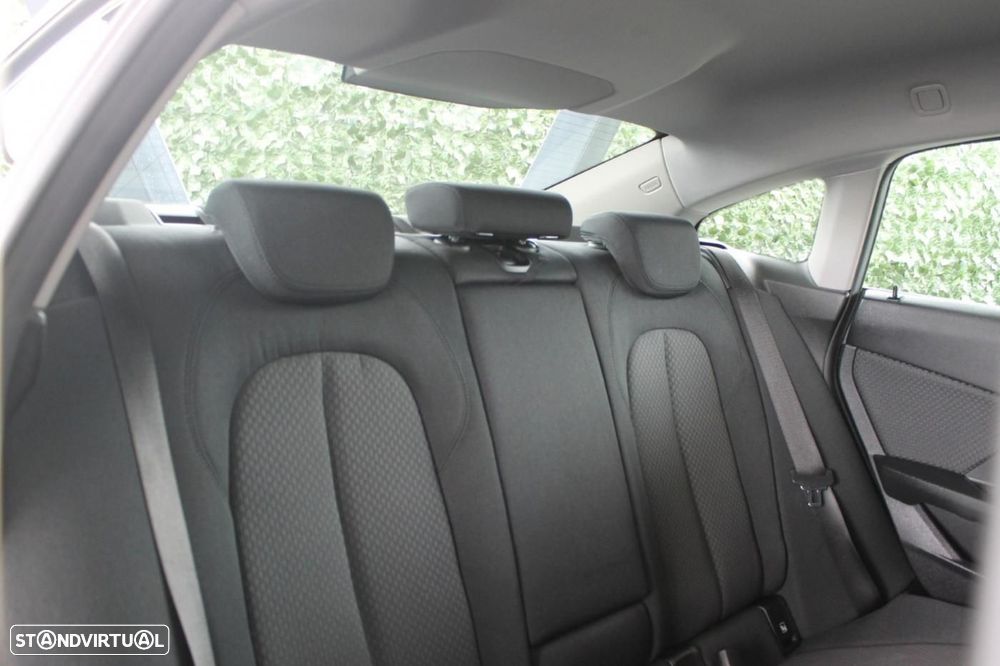 BMW 216 Gran Coupé d Advantage - 24