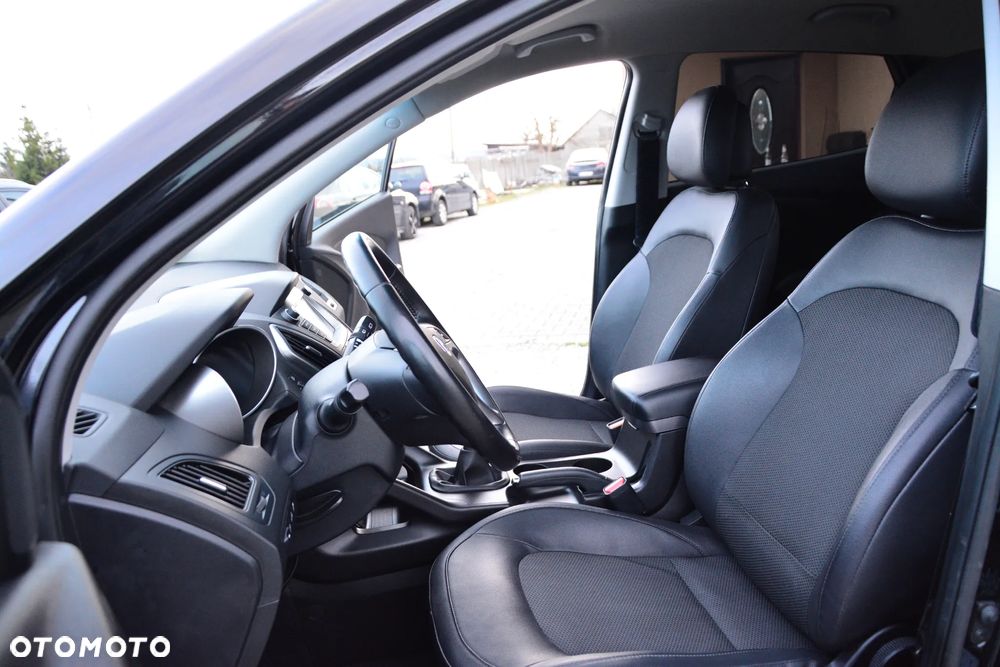 Hyundai ix35 1.6 2WD blue Trend - 30