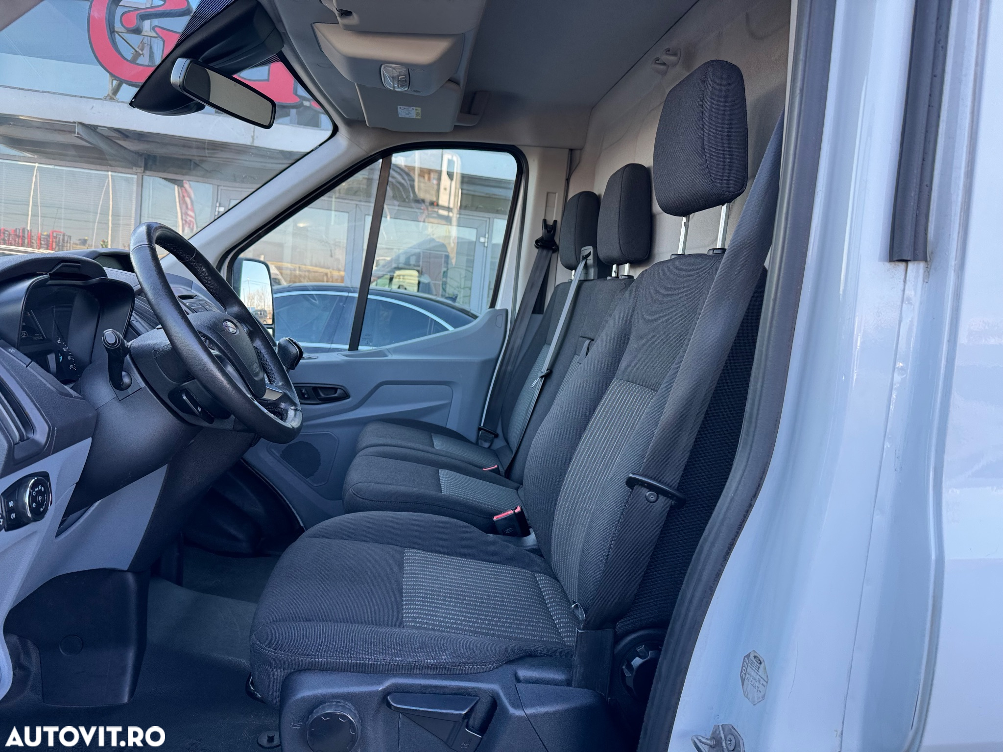 Ford Transit - 11