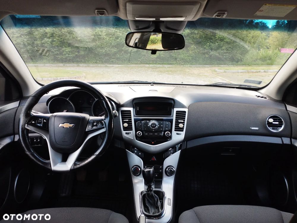 Chevrolet Cruze 1.8 LT+ - 6