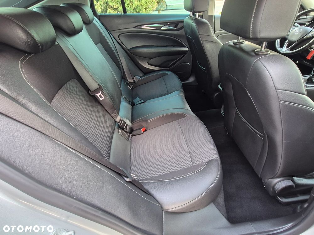 Opel Insignia 2.0 Elegance - 29