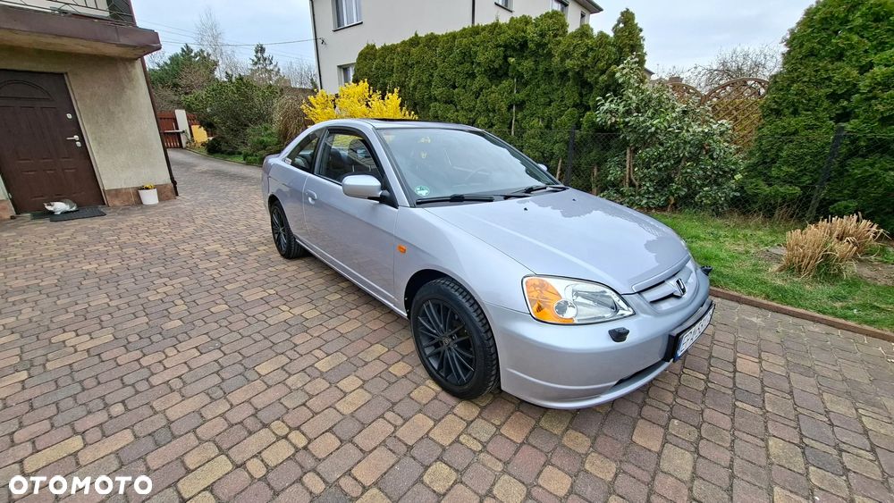 Honda Civic 1.7 ES - 8