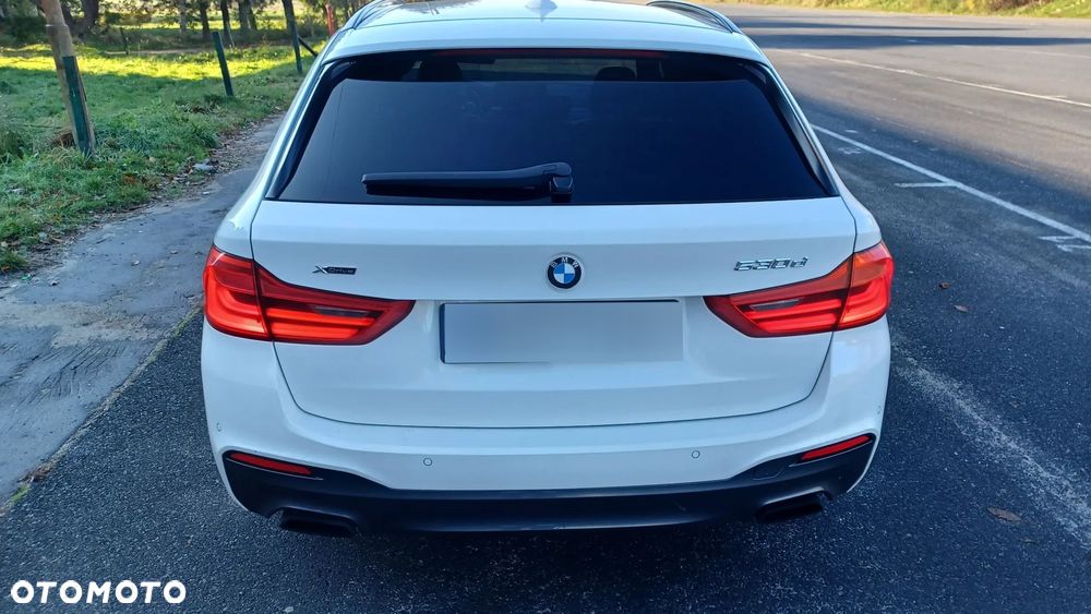 BMW Seria 5 530d xDrive M Sport sport - 36