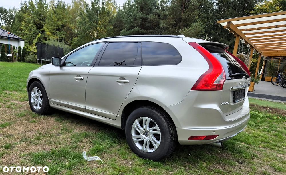 Volvo XC 60 - 8