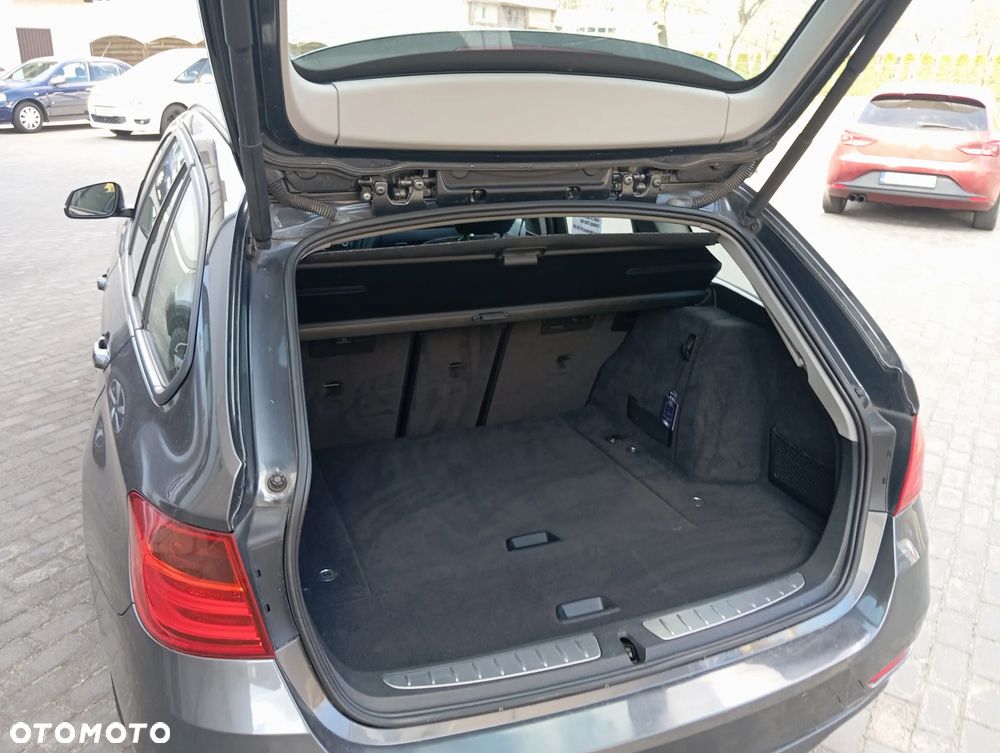BMW Seria 3 320d DPF - 38