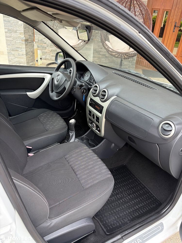 Dacia Logan 1.2 75CP Laureate - 5
