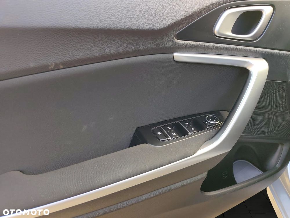 Kia Ceed 1.5 T-GDI M DCT - 10