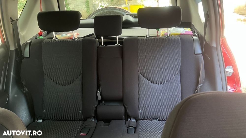 Toyota RAV4 2.2 D-4D Executive - 8