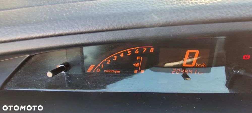 Suzuki Liana Kombi 1.6 Comfort - 31