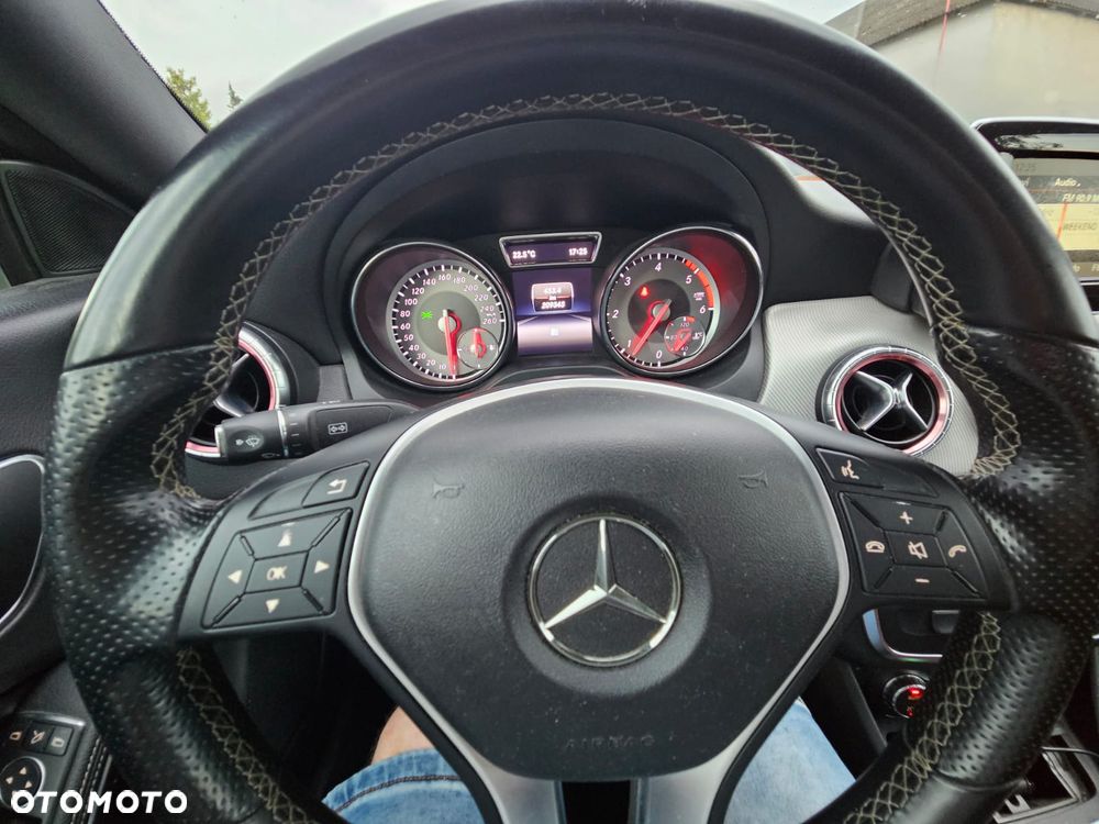 Mercedes-Benz CLA 200 CDI - 24