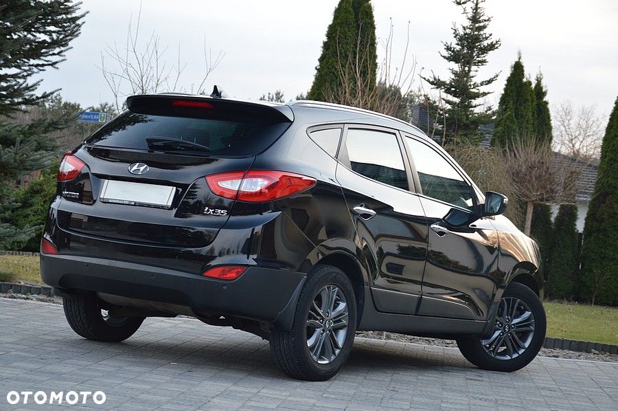 Hyundai ix35 1.6 2WD Fifa World Cup Edition - 11