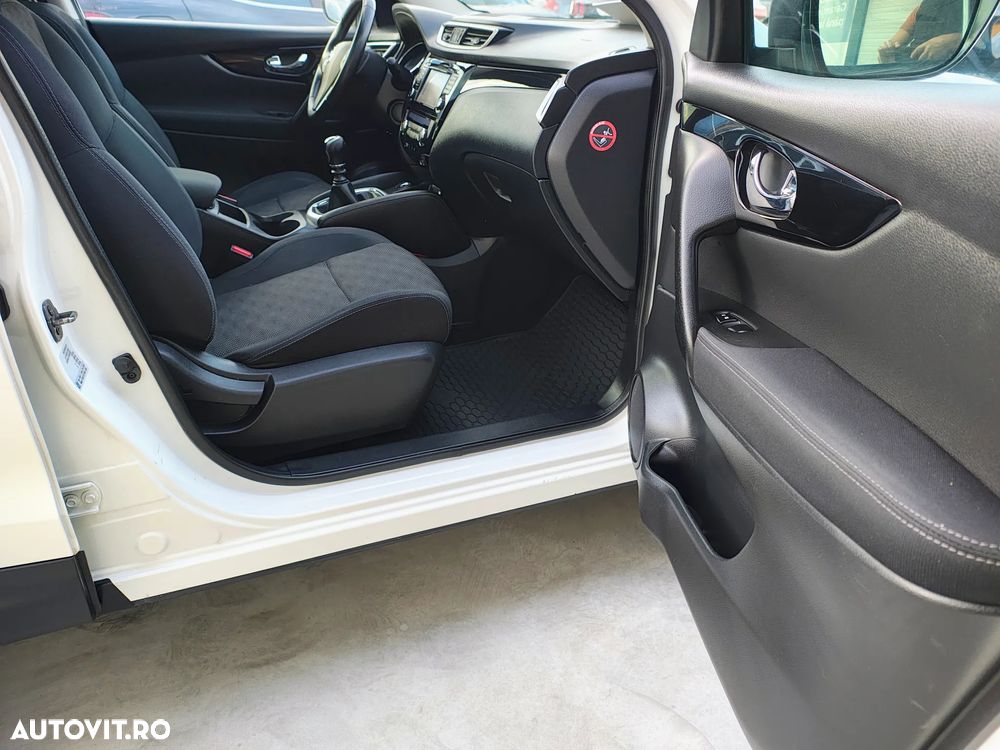 Nissan Qashqai 1.5 DCI TEKNA+ - 28