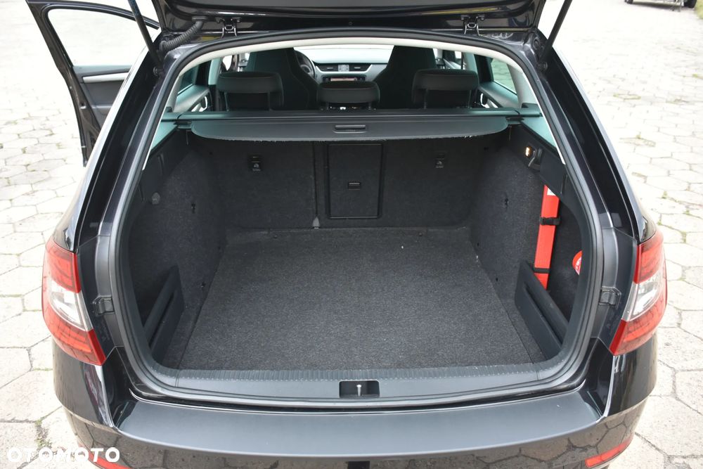 Skoda Octavia 2.0 TDI DSG Ambition - 21
