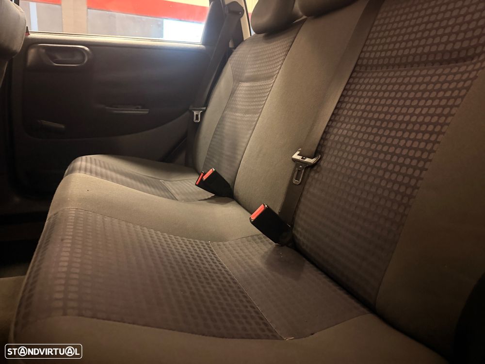 Opel Corsa 1.2 16V Confort - 7