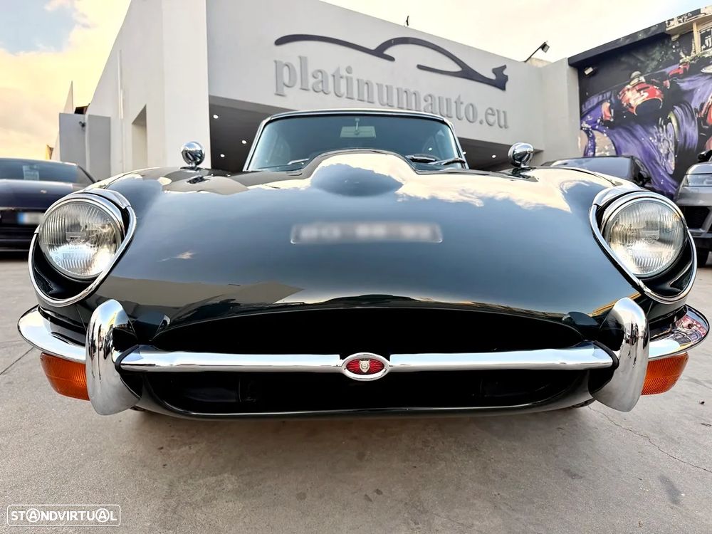 Jaguar E-Type - 54