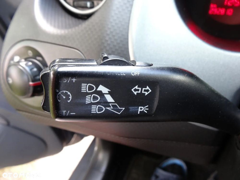 Seat Altea XL 2.0 TDI DPF Style - 32