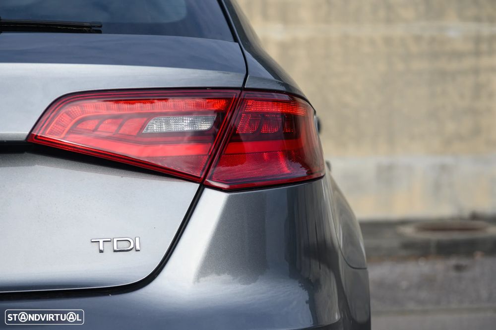 Audi A3 Sportback 1.6 TDI S-line - 13