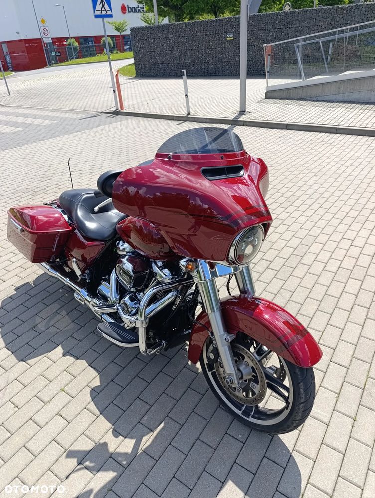 Harley-Davidson Touring Street Glide - 2