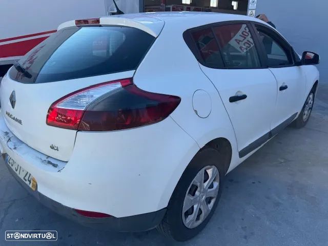 Renault MEGANE - 2