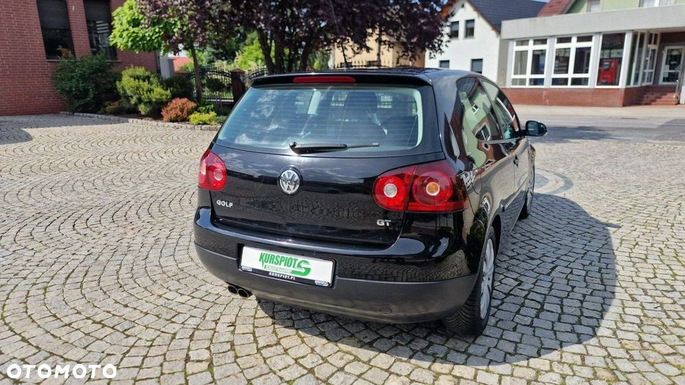 Volkswagen Golf - 4