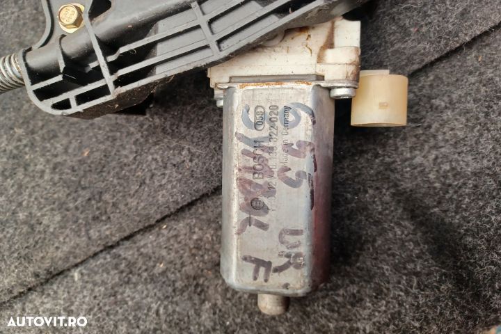 Macara geam fata dreapta electrica 0130822020 106213XXX 8200169095 Re - 2
