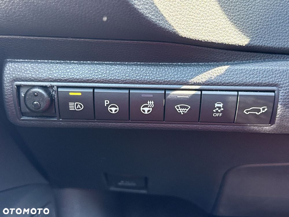 Toyota Corolla - 22