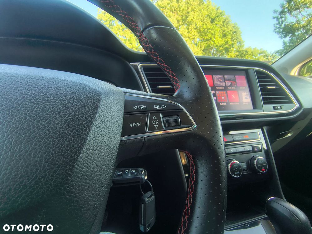 Seat Leon 1.5 eTSI OPF DSG FR Black Edition - 27