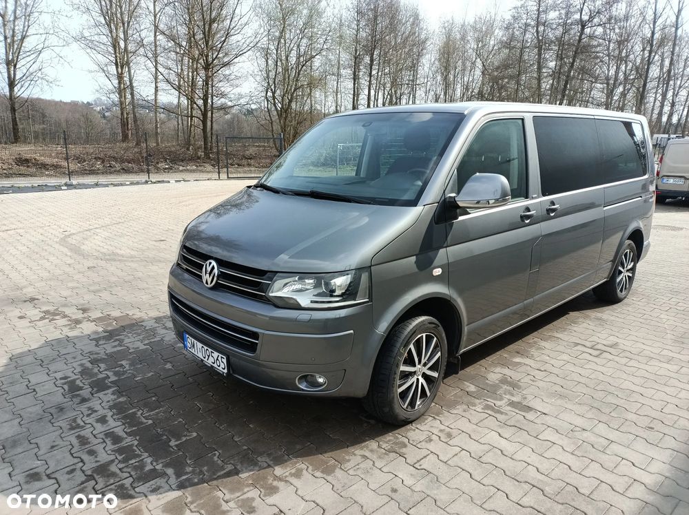 Volkswagen Multivan - 1