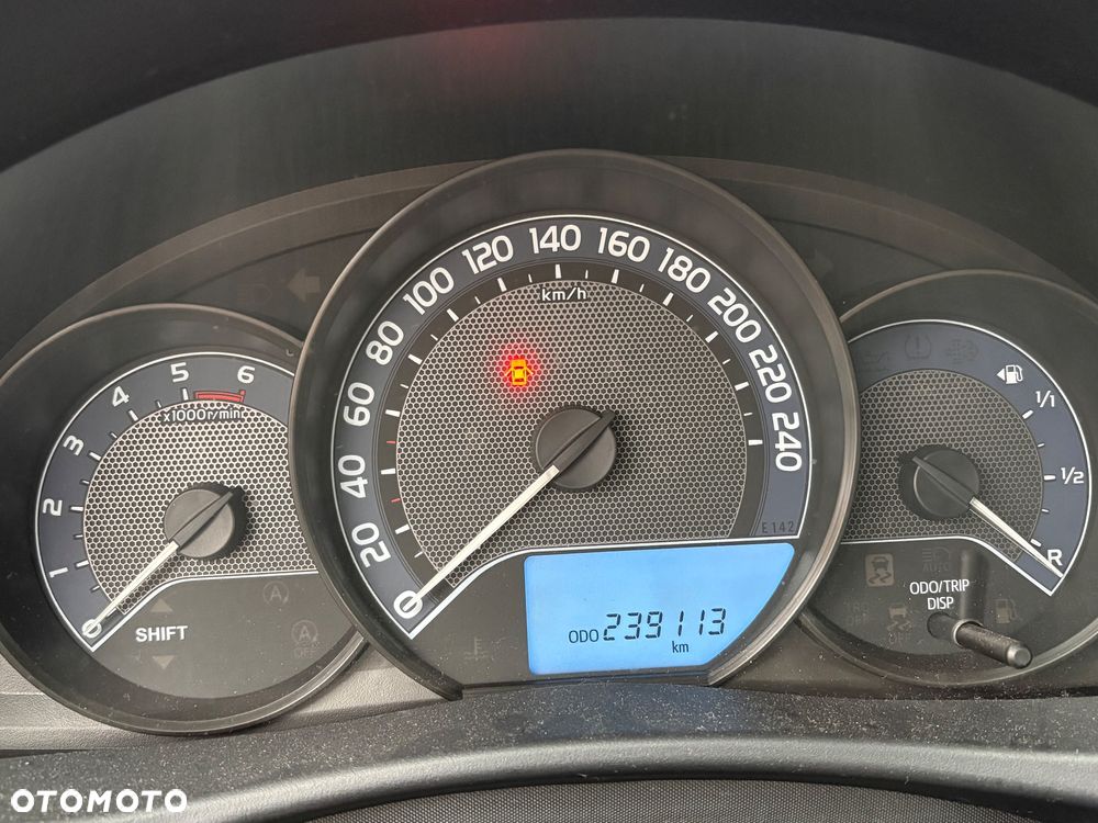 Toyota Auris 1.4 D-4D Active - 12