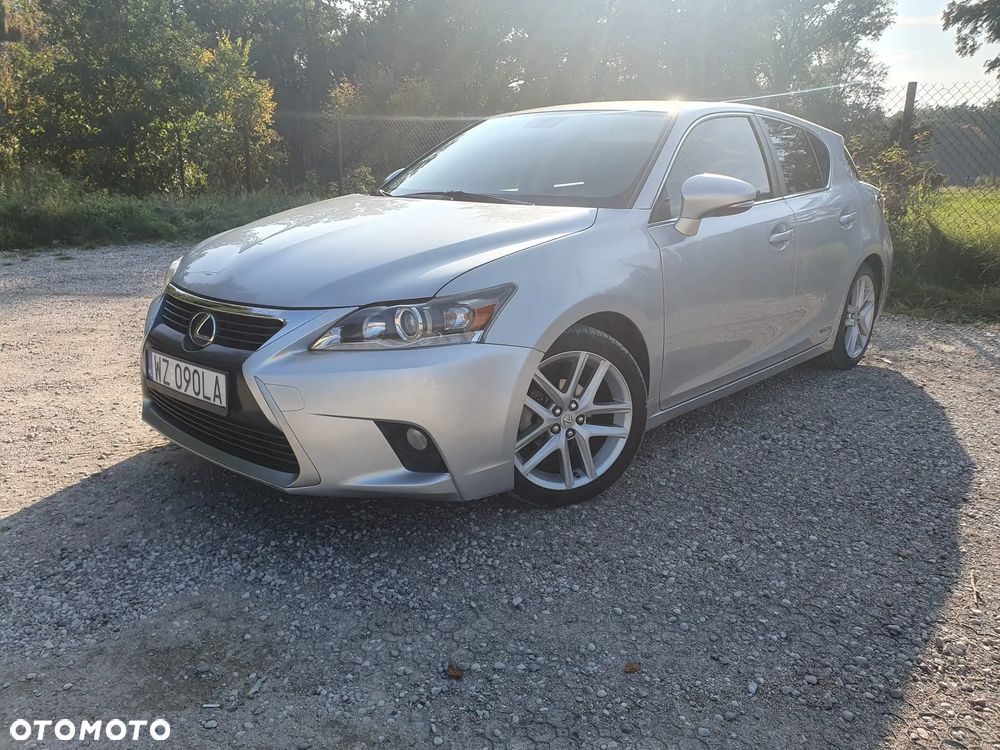 Lexus CT - 1
