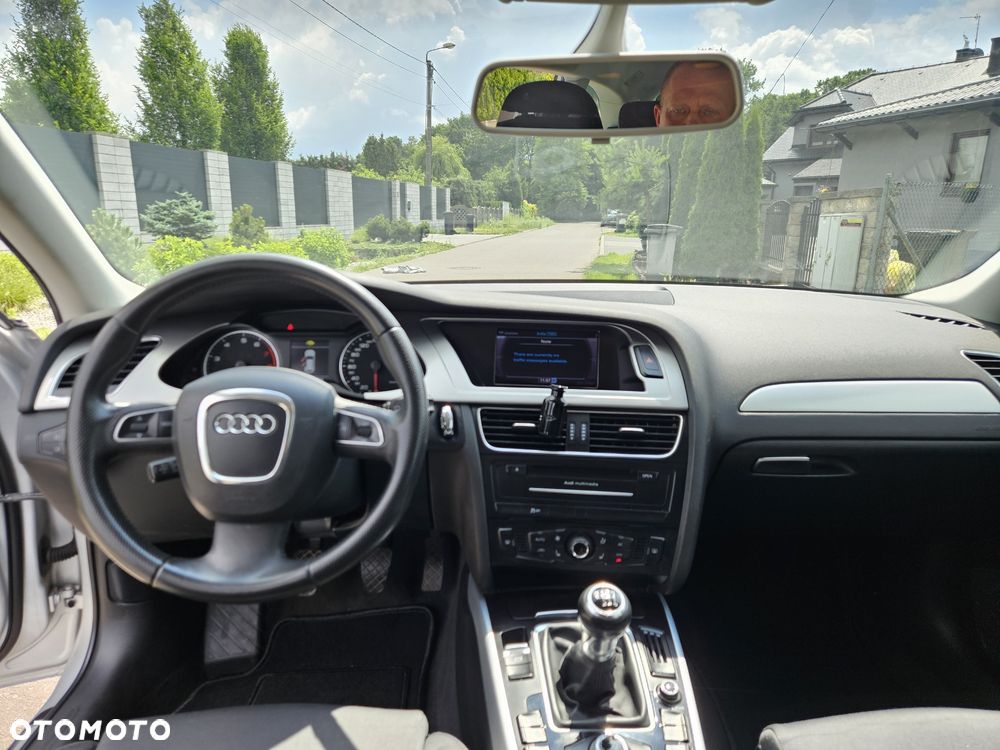 Audi A4 Avant - 8