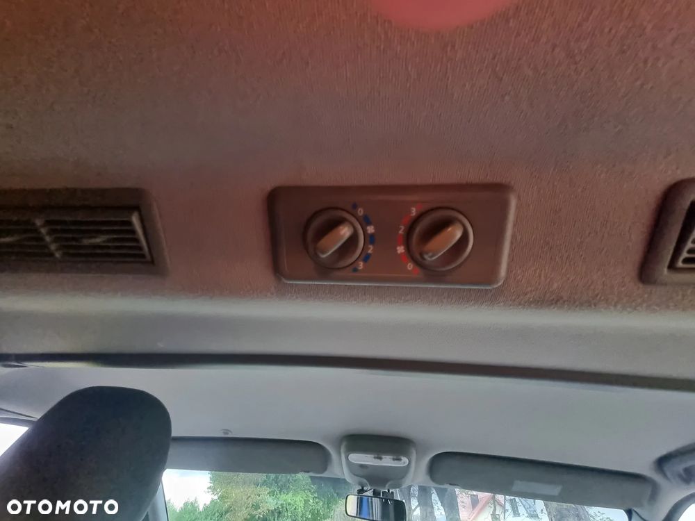 Renault Trafic - 9