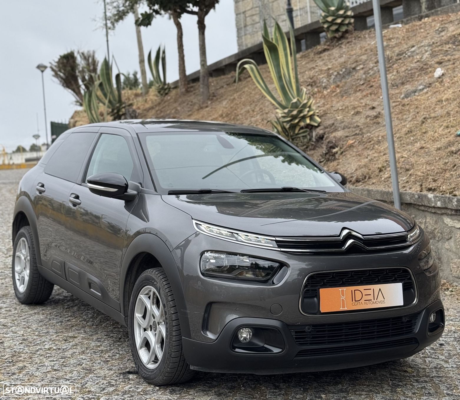 Citroën C4 Cactus 1.2 PureTech Feel - 1