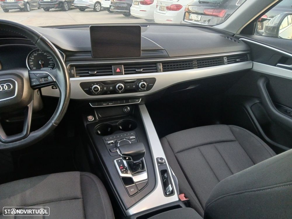 Audi A4 Avant 2.0 TDI S tronic - 13