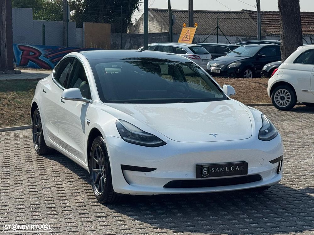 Tesla Model 3 - 2